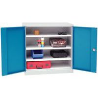 Armoire basse avec tablettes - Manutan Expert