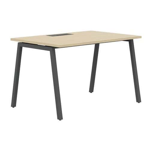 Bureau droit 120 cm pieds A Misao - Manutan Expert