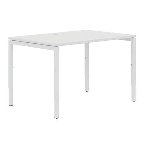 Bureau droit 140 cm pieds U ajustables Misao - Manutan Expert